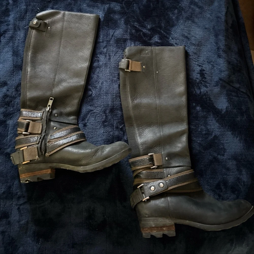 SOREL Lolla NL2270 Black Leather Riding Tall Boots Brown Straps Women Size 7
